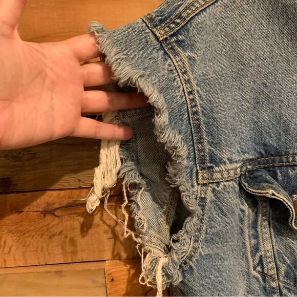 Levi's Retro Distressed Grunge Denim Screen Print 501 Button Front Vest Size M - Picture 5 of 16